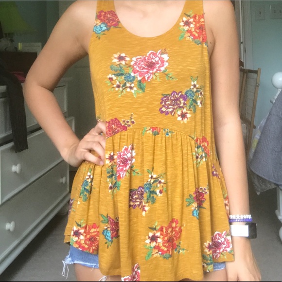 Yellow summer floral blouse - Picture 2 of 4